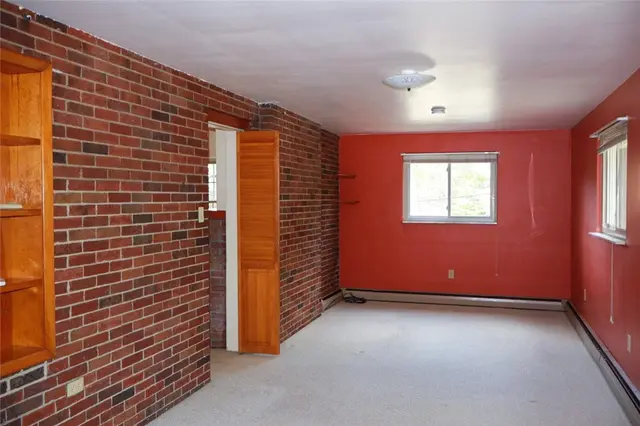 345 Siebert Rd gallery image 24