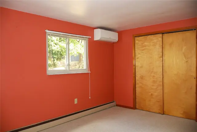 345 Siebert Rd gallery image 34