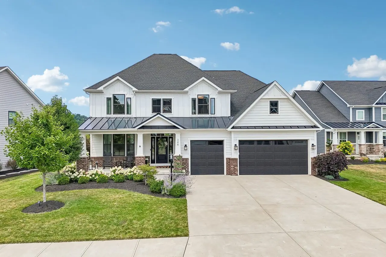 348 Crest Lane LANE