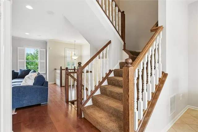 350 Marshall Heights Dr gallery image 5