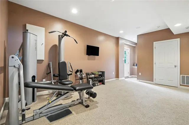350 Marshall Heights Dr gallery image 7