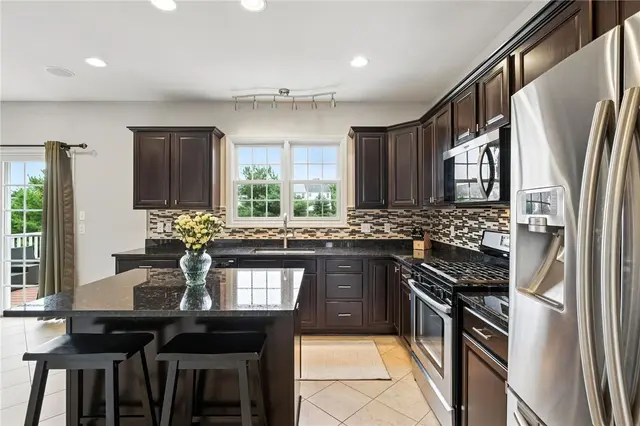 350 Marshall Heights Dr gallery image 24