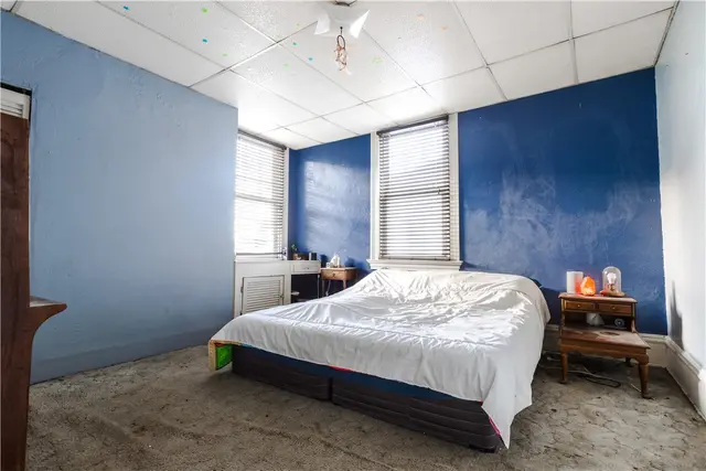 351 Center Ave gallery image 7