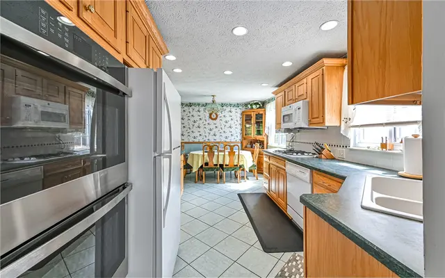 3511 Sunnyvale Dr gallery image 10