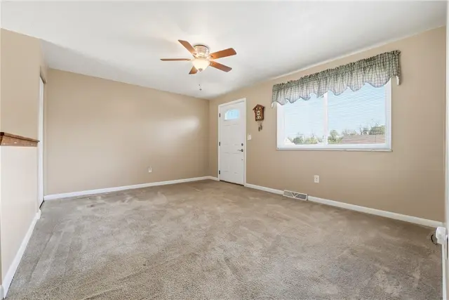 3522 Woodlake Drive gallery image 8