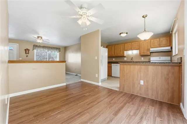 3522 Woodlake Drive gallery image 9