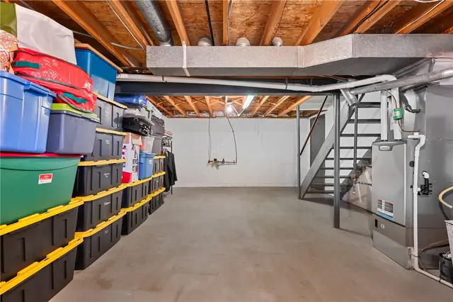3525 Countrywood Dr gallery image 3