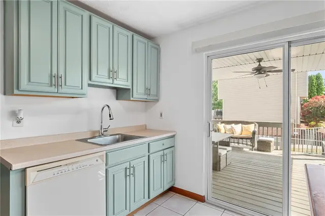 3525 Countrywood Dr gallery image 12