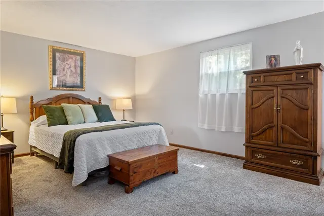 3530 Woodlake Dr gallery image 8