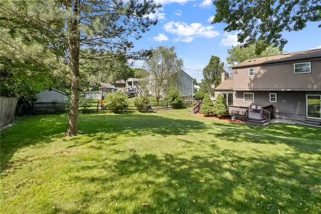 3530 Woodlake Dr gallery image 12