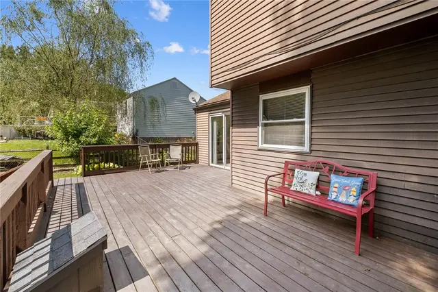 3530 Woodlake Dr gallery image 47