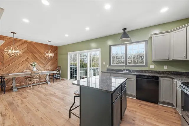 355 Marshall Heights Drive gallery image 32