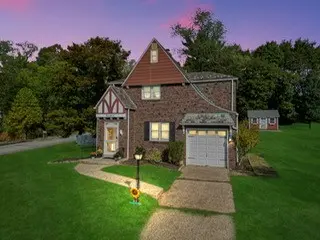 356 Goldsmith Rd gallery image 34