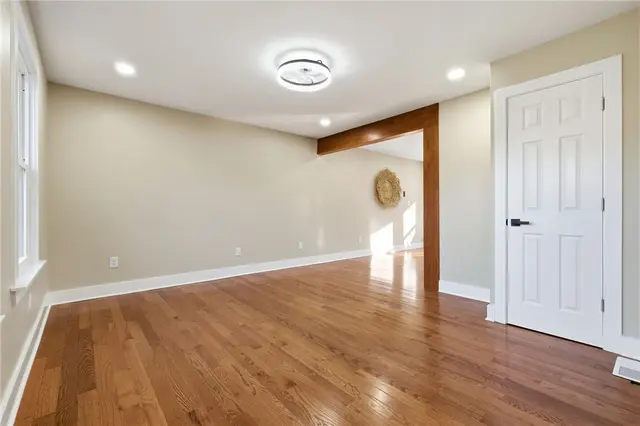 3562 Huntertown Rd gallery image 7