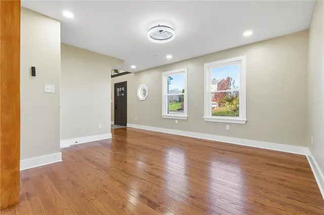 3562 Huntertown Rd gallery image 9