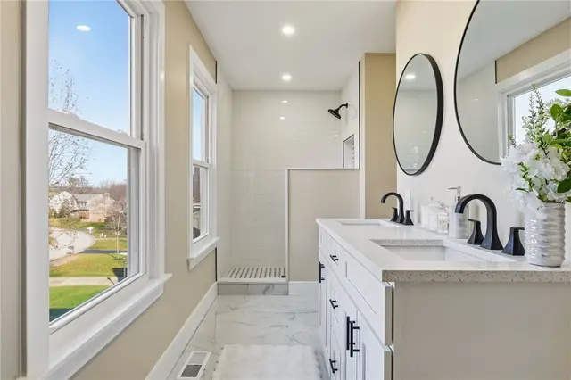 3562 Huntertown Rd gallery image 32