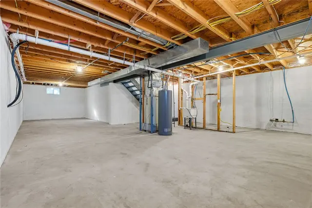 3562 Huntertown Rd gallery image 38