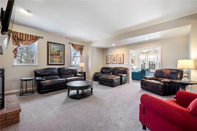 359 Ritter Rd gallery image 14