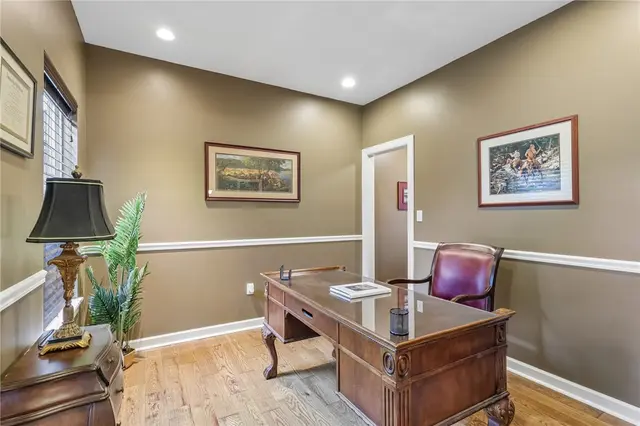 360 Wealdstone Rd gallery image 31