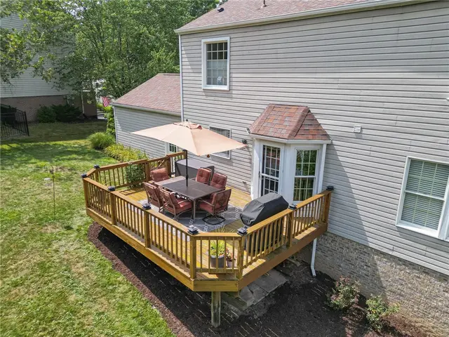 366 Valerie Dr gallery image 32