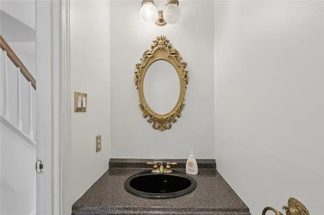 368 Seminole Ave gallery image 32