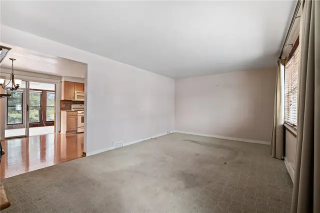 369 Haugh Drive gallery image 4