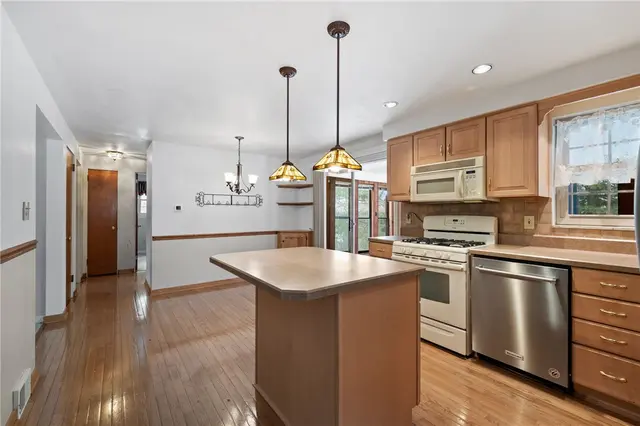 369 Haugh Drive gallery image 9