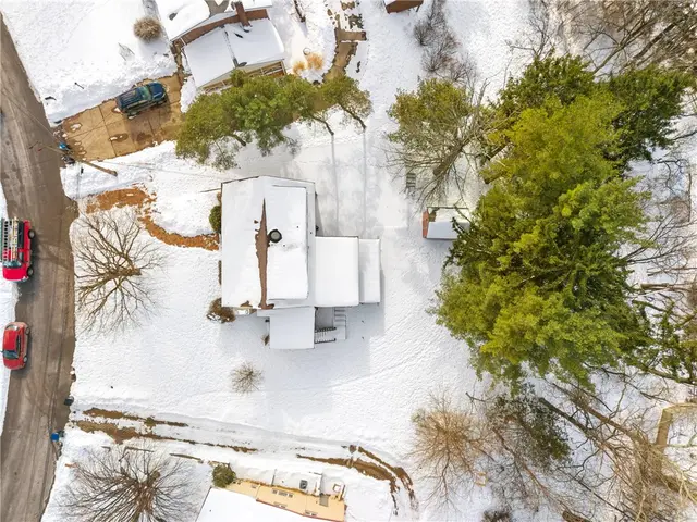 369 Haugh Drive gallery image 31