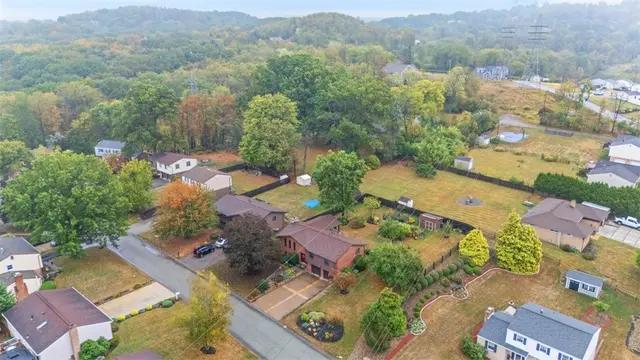 3708 Aurelia Dr gallery image 11