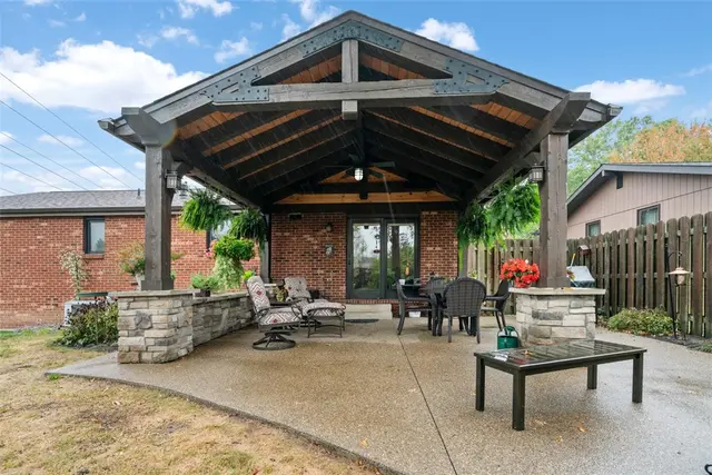3708 Aurelia Dr gallery image 18