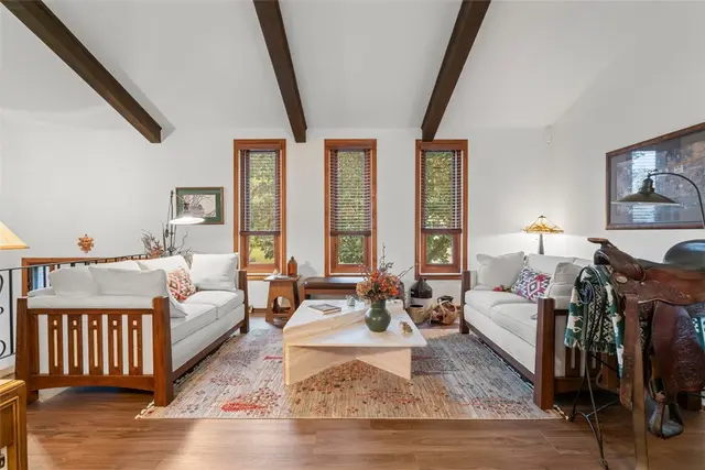 3708 Aurelia Dr gallery image 29