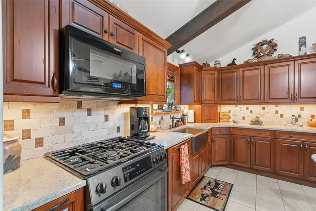 3708 Aurelia Dr gallery image 33