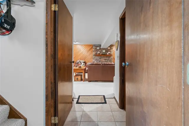 3708 Aurelia Dr gallery image 39