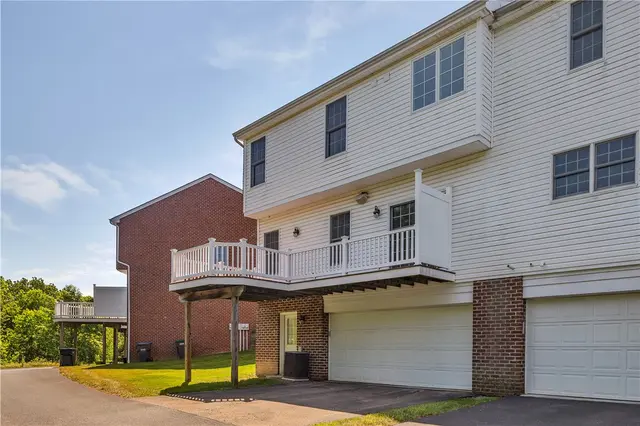 371 Marshall Heights Dr gallery image 4