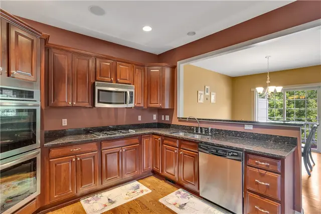 371 Marshall Heights Dr gallery image 10