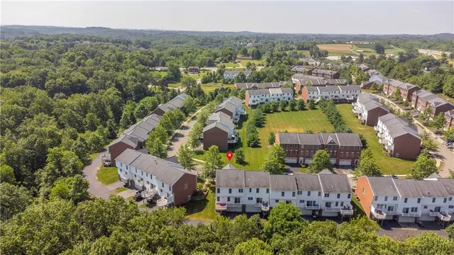 371 Marshall Heights Dr gallery image 21