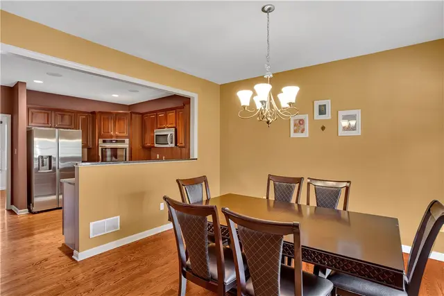 371 Marshall Heights Dr gallery image 32