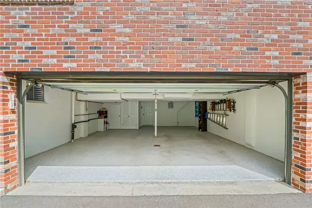 375 Reichold Road Ext gallery image 10