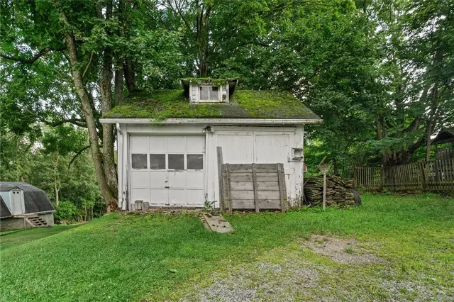 3755 Bakerstown Road gallery image 16