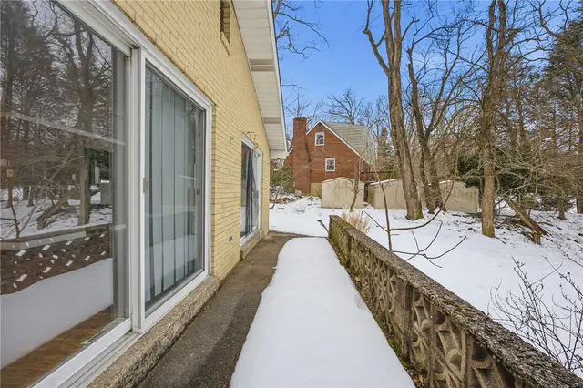 3801 Greenfield Rd gallery image 9