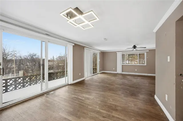 3801 Greenfield Rd gallery image 16