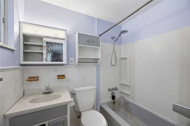 3801 Greenfield Rd gallery image 19