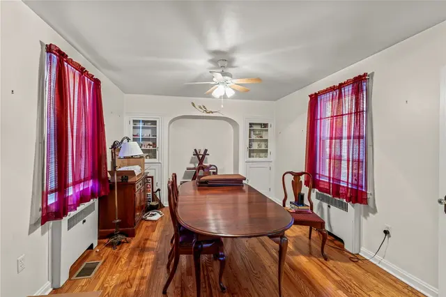 381 English Rd gallery image 5
