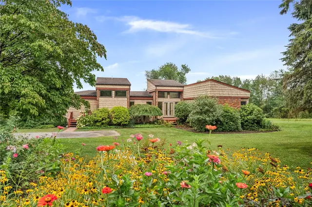 3824 Cedar Ridge Rd