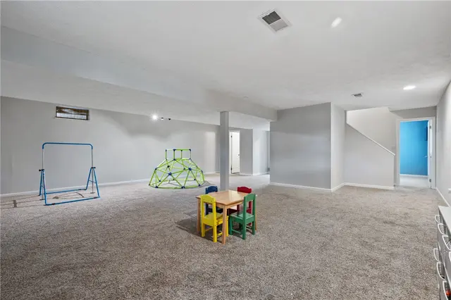 3841 Kim Ln gallery image 3