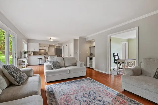 3841 Kim Ln gallery image 29