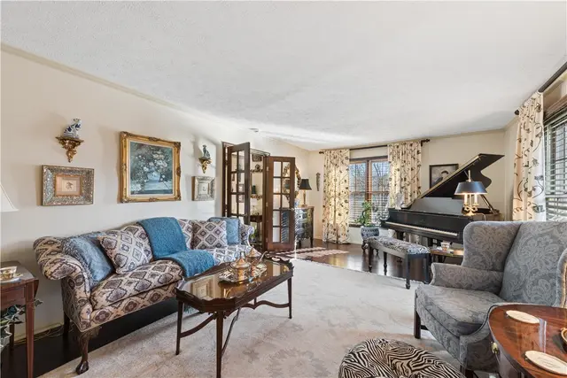 3863 Grove Road gallery image 11