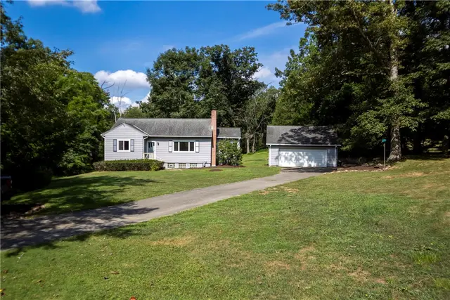 3875 Anderson Rd gallery image 11