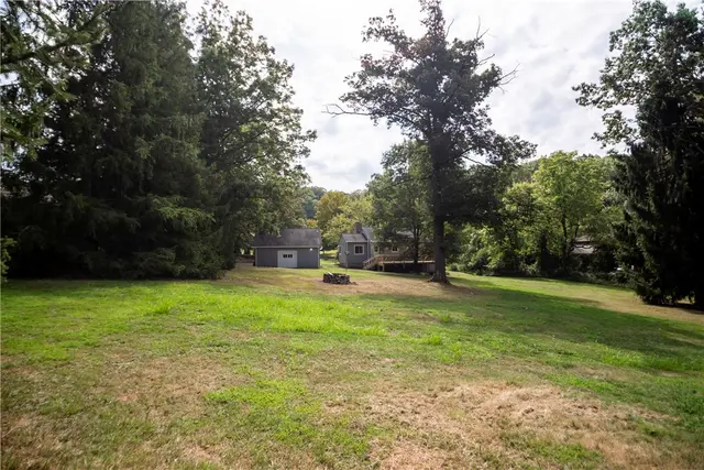 3875 Anderson Rd gallery image 29