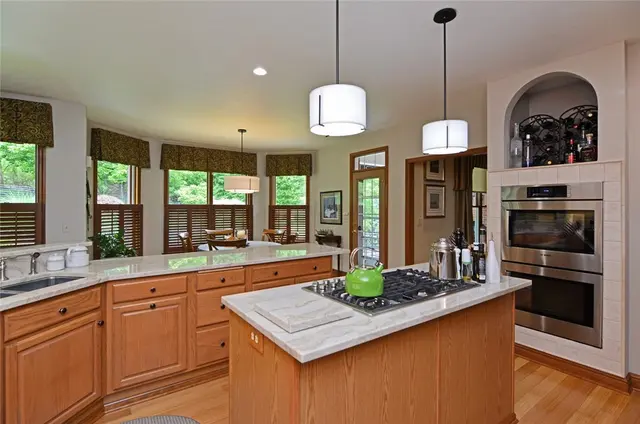 3875 Ashland Ct gallery image 4